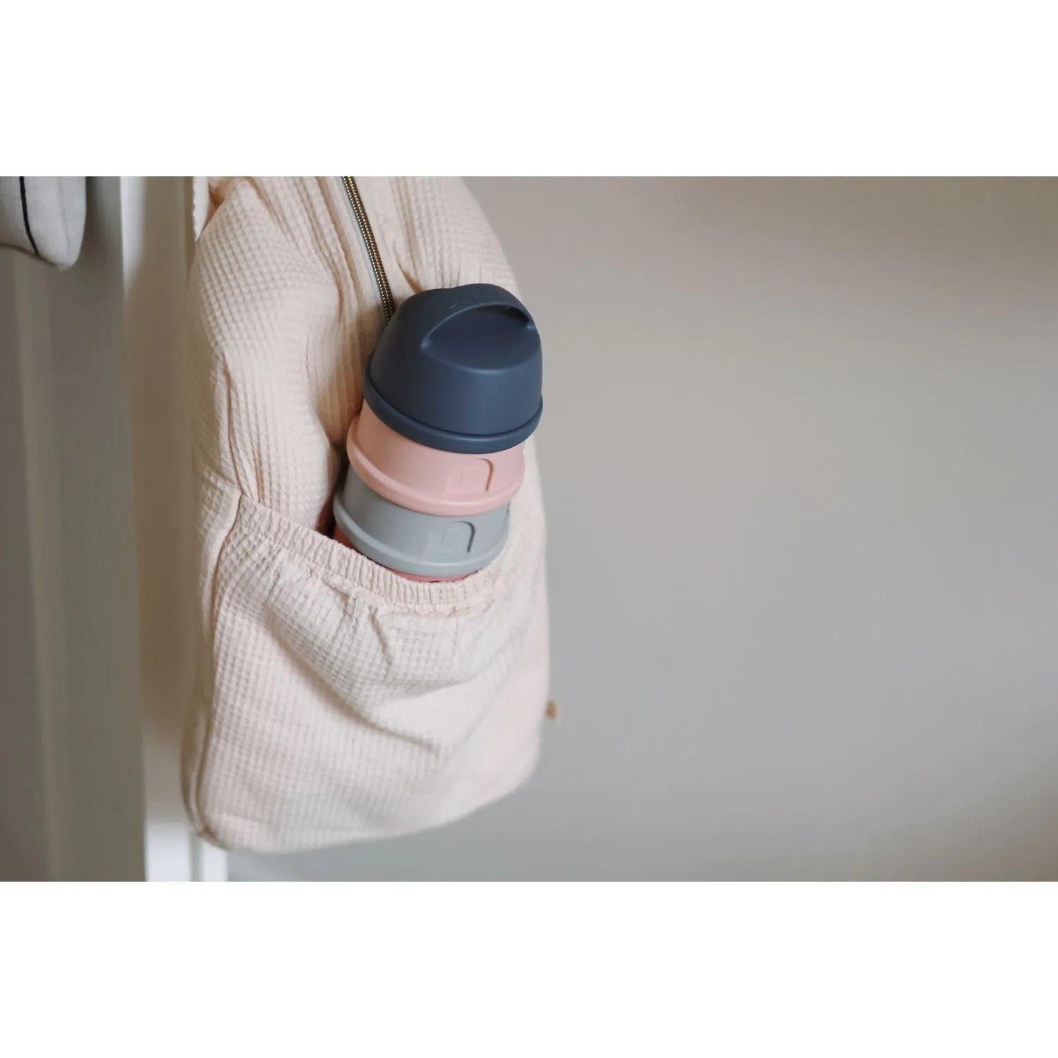 Beaba Formula & Snacks Container - Mineral Grey/Pink