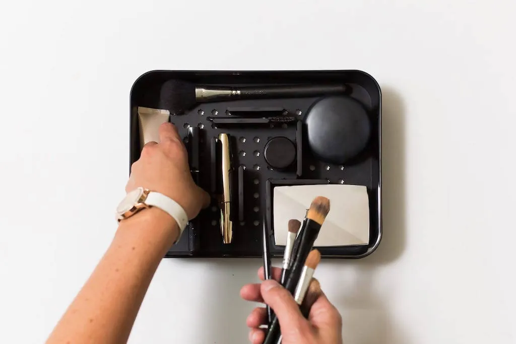 POKE A DOT ORGANIZER- Clear