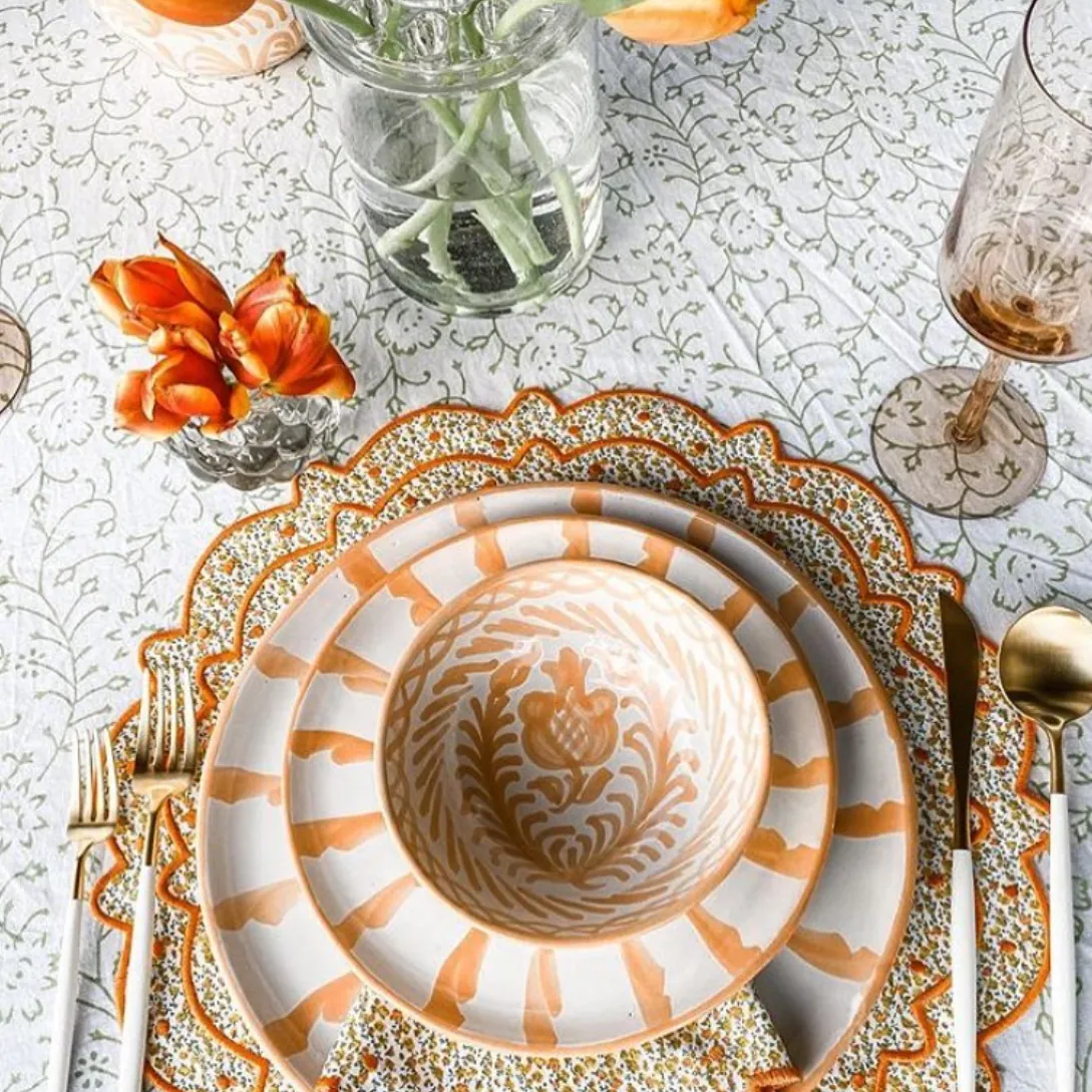 POMELO CASA Dinner plate with candy cane stripes