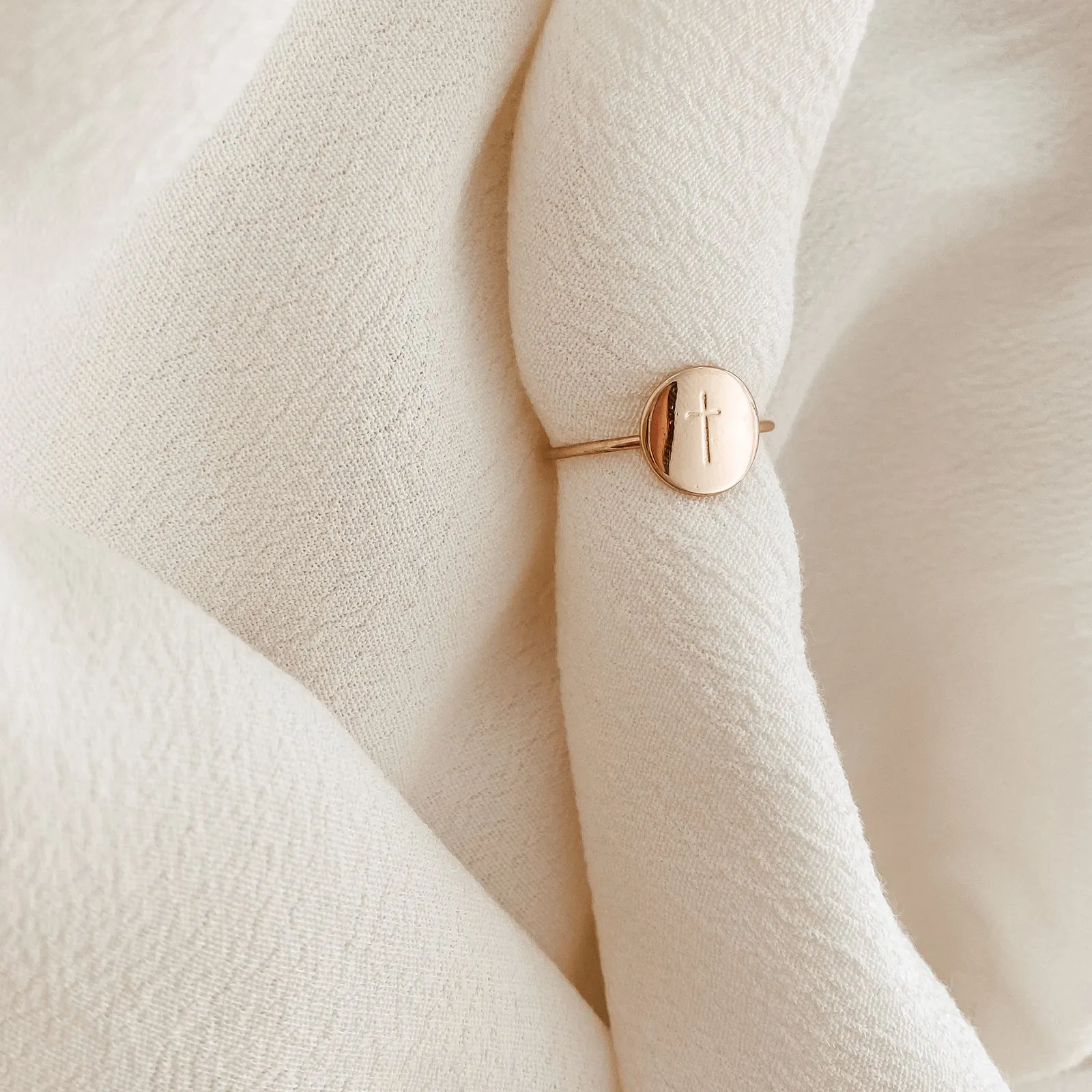 Sofia • Small Pendant Ring
