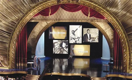 Stewart Filmscreen WallScreen Deluxe Fixed Frame 153" (60"x141") CinemaScope [2.35:1] WSDQ153SFHG5EZMX